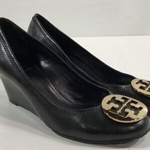 Women’s Tory Burch Black Leather Wedge Heels with Gold Emblem Size 8.5M